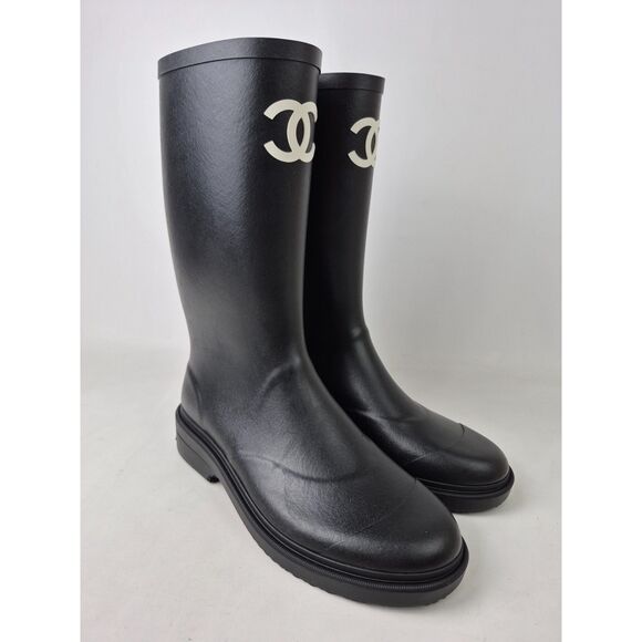Chanel REV Black White Caoutchouc CC Logo High Pull On Rubber Rain Boots Size 42 - Picture 1 of 7